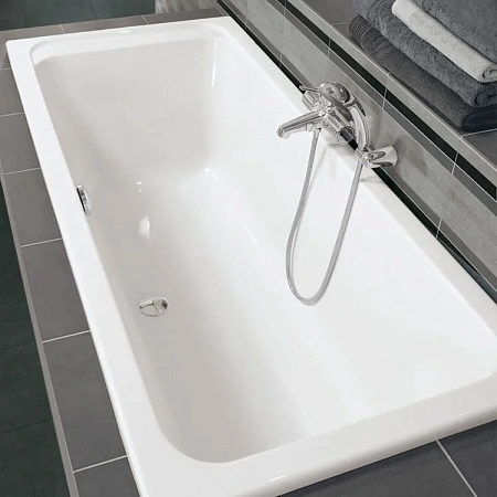 Акриловая ванна Villeroy & Boch Omnia Architectura UBA199ARA2V-01 белый